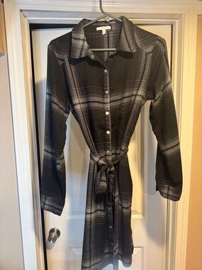 Maurices Black Plaid Button-Front Shirt Dress with Tie Waist~Size Medium